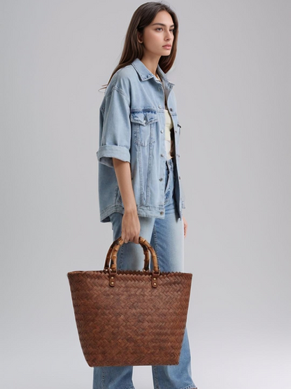 Bolsa luxo de palha com alça de bambu