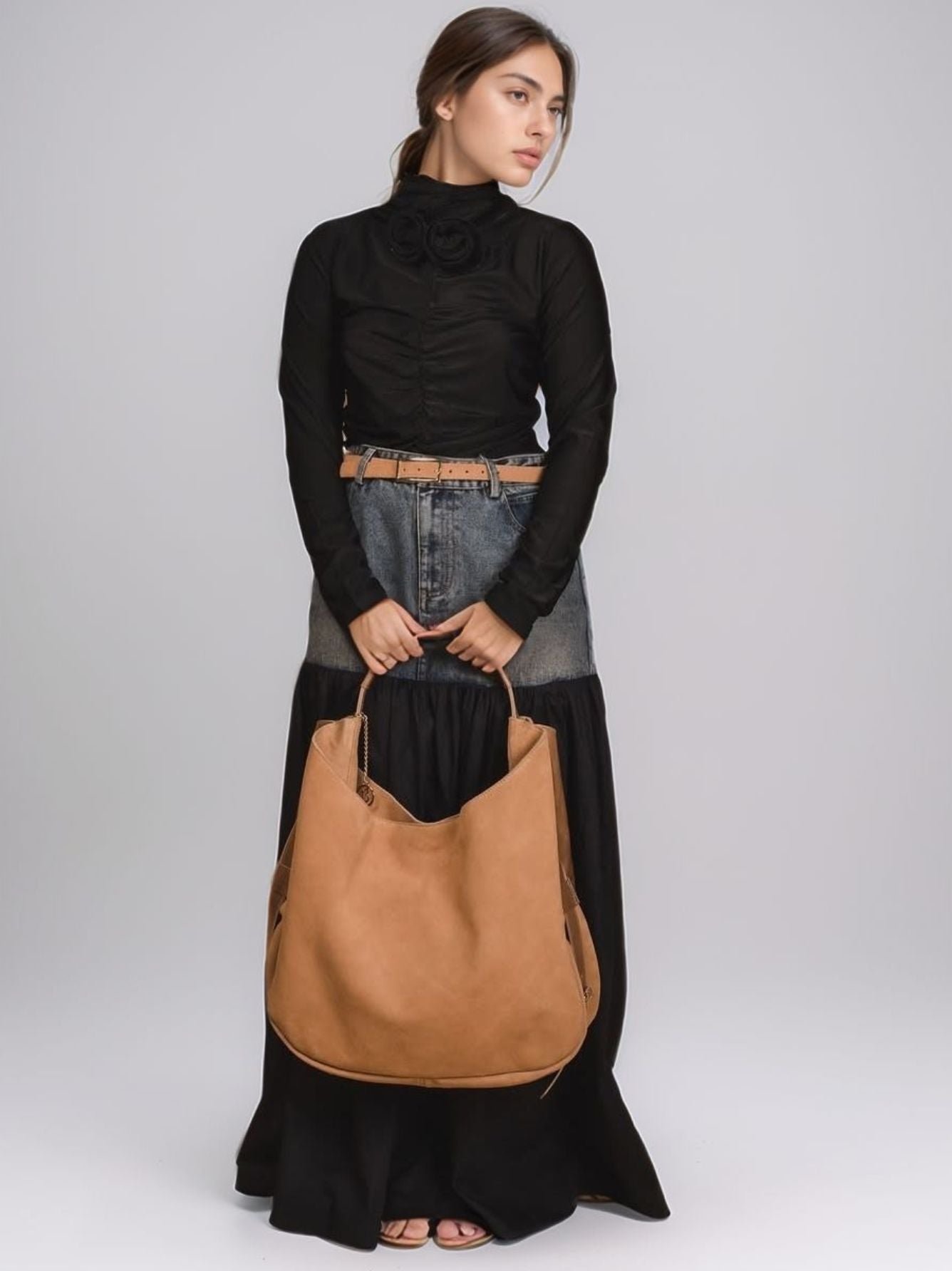 Maxi bolsa camurça e couro legítimo